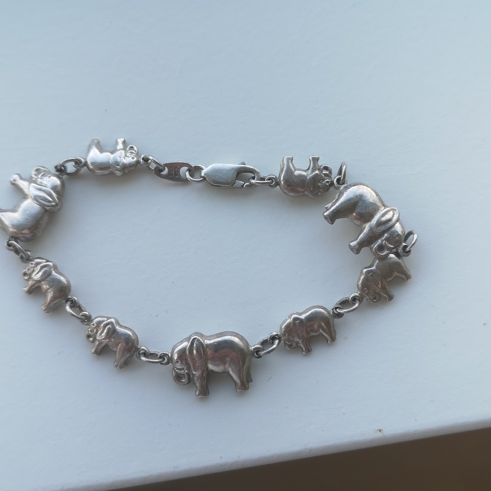 Sterling elephant bracelet - Picture 1 of 4